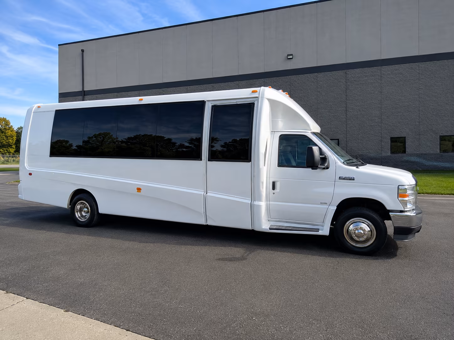 airport transfer buses between palm coast and daytona or jacksonville